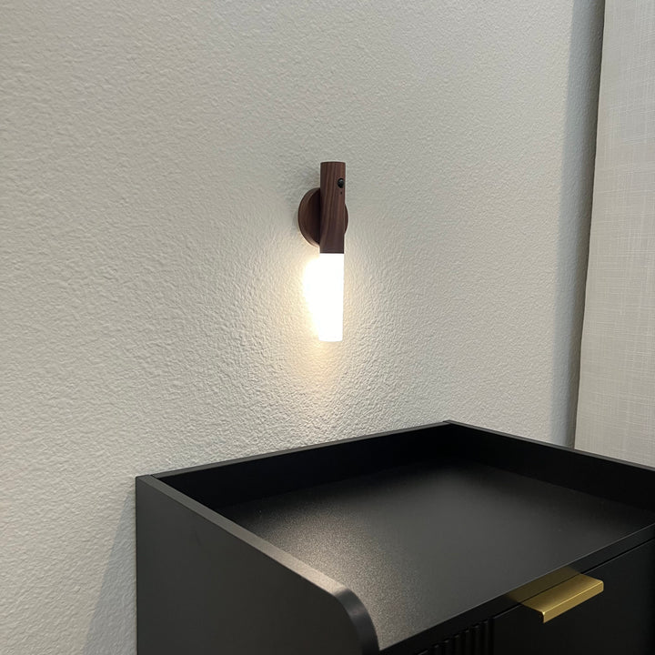 Luminária Portátil Recarregável com Sensor