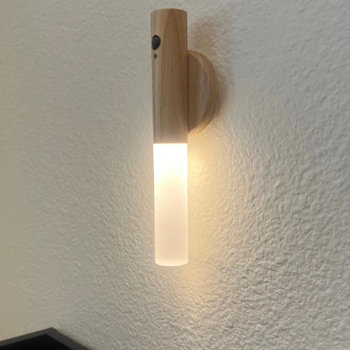Luminária Portátil Recarregável com Sensor